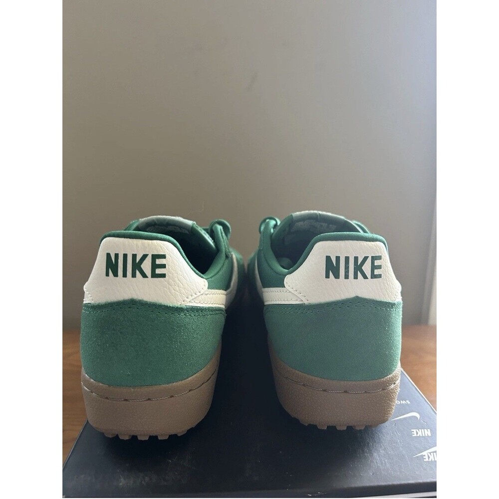 NIB New Womens Nike Field General Green Malachite/Soft Pearl Shoes Size 9 - Picture 3 of 6